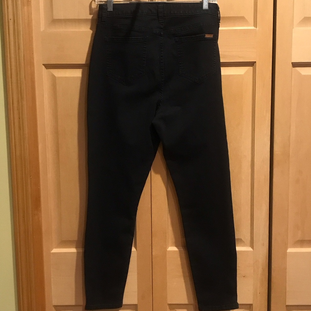 Jennifer Lopez Black High Rise Ankle Jeans - Picture 6 of 8